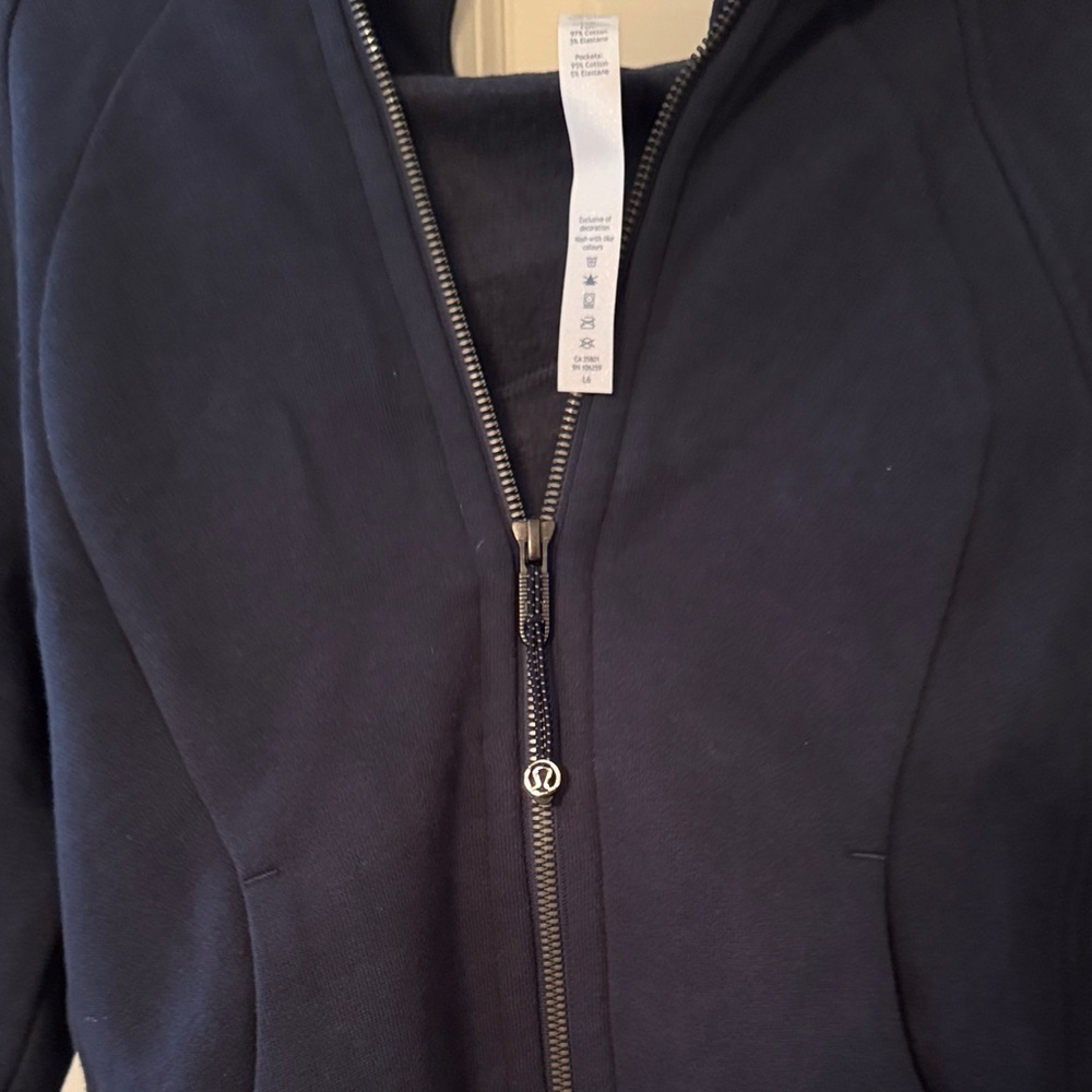 Lululemon scuba hoodie lV new with tags navy